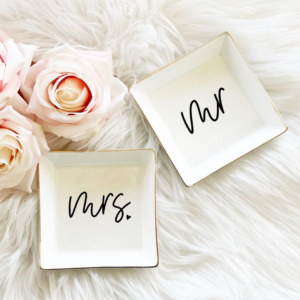 Mr and Mrs Gifts Ring Dish - Image 4